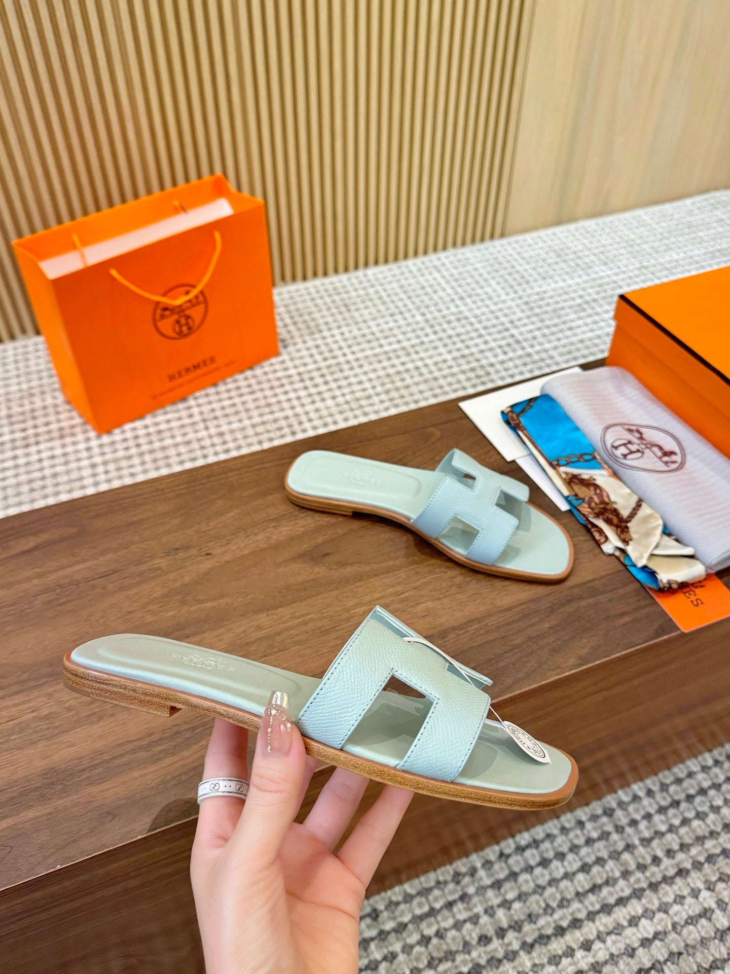 Hermès Full-Coverage Palm Print Slippers