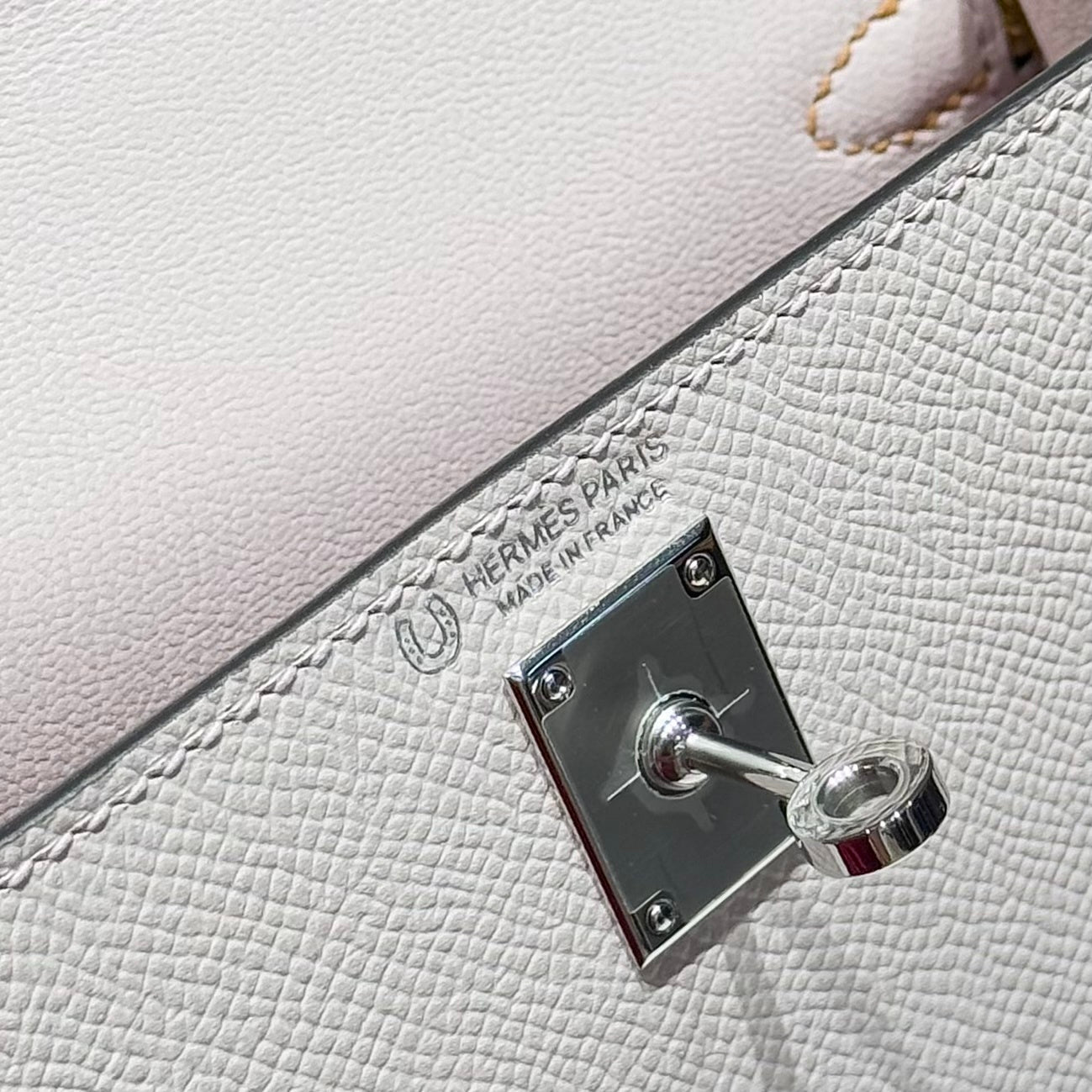 Hermès Kelly Mini 20 Craie & Mauve Pale Epsom Leather Handbag