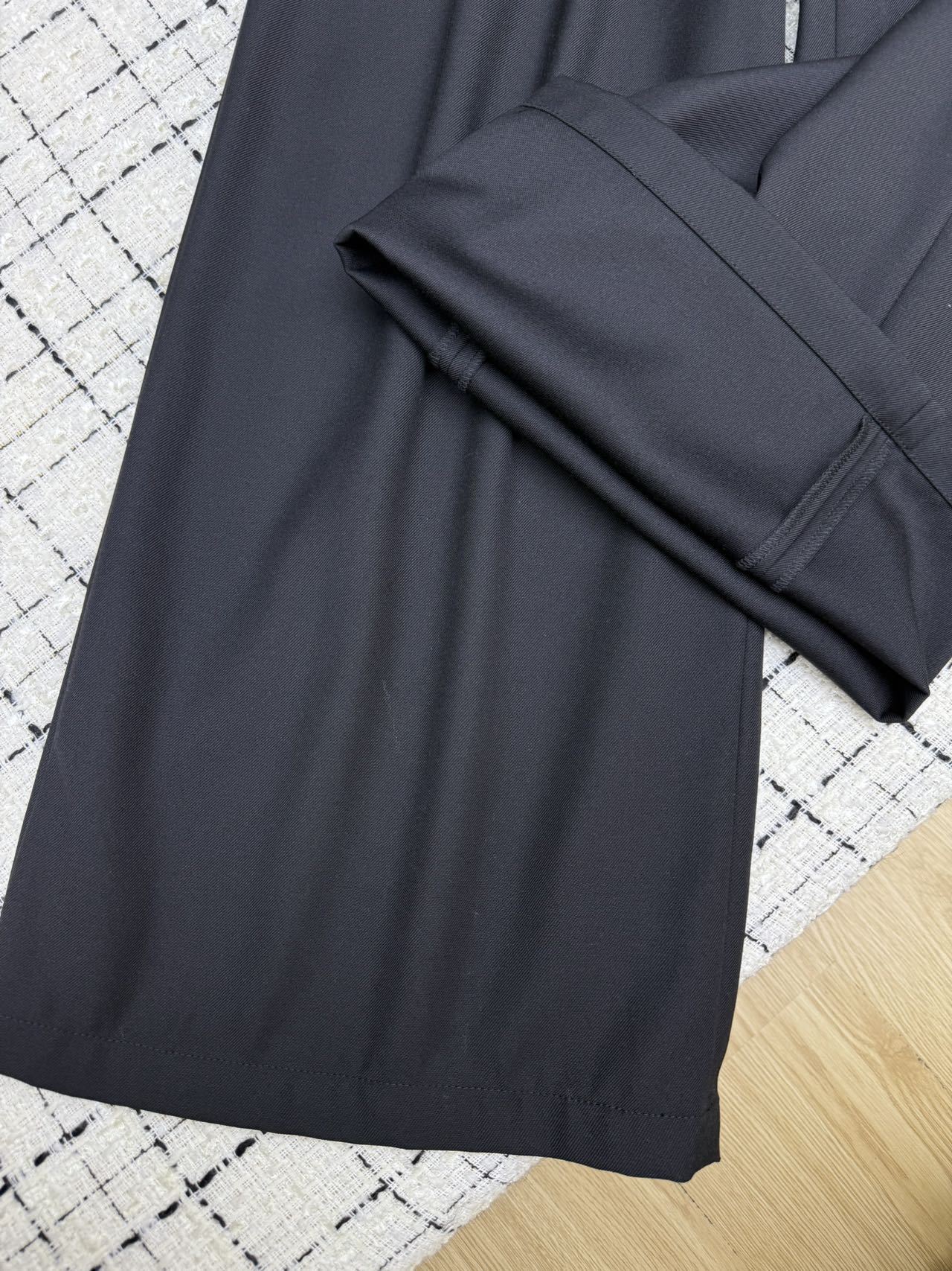 Classic Pleated Wool-Blend Casual Trousers