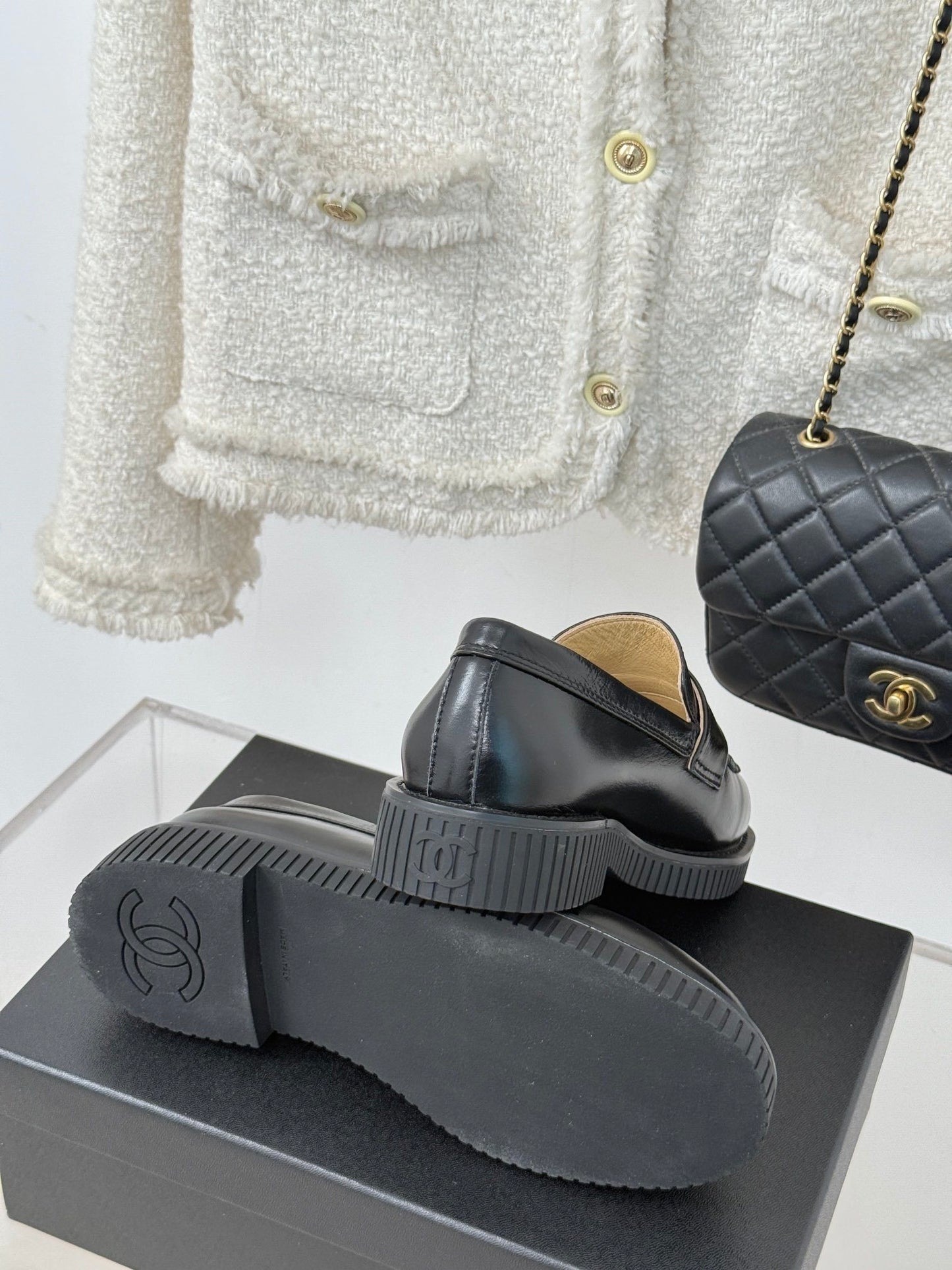 CHANEL Classic Color-Blocked Double C Loafers