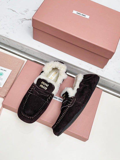 MiuMi Autumn/Winter New Slip-on Loafers