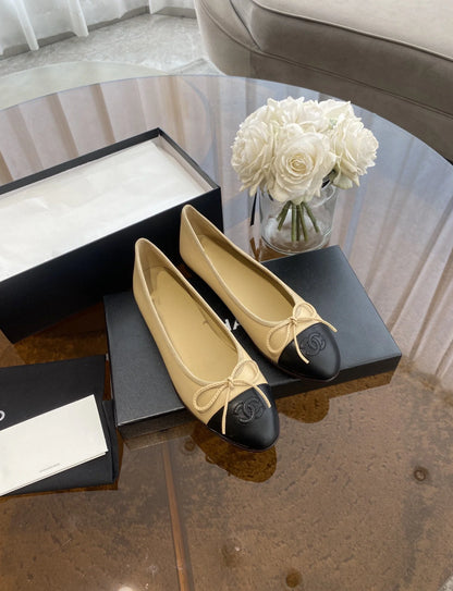 Ballet Flats Beige Black Lambskin