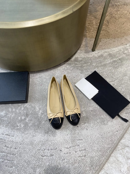 Ballet Flats Beige Black Lambskin