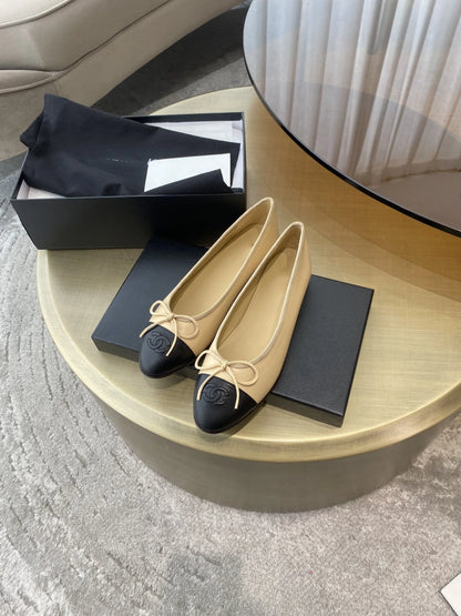 Ballet Flats Beige Black Lambskin
