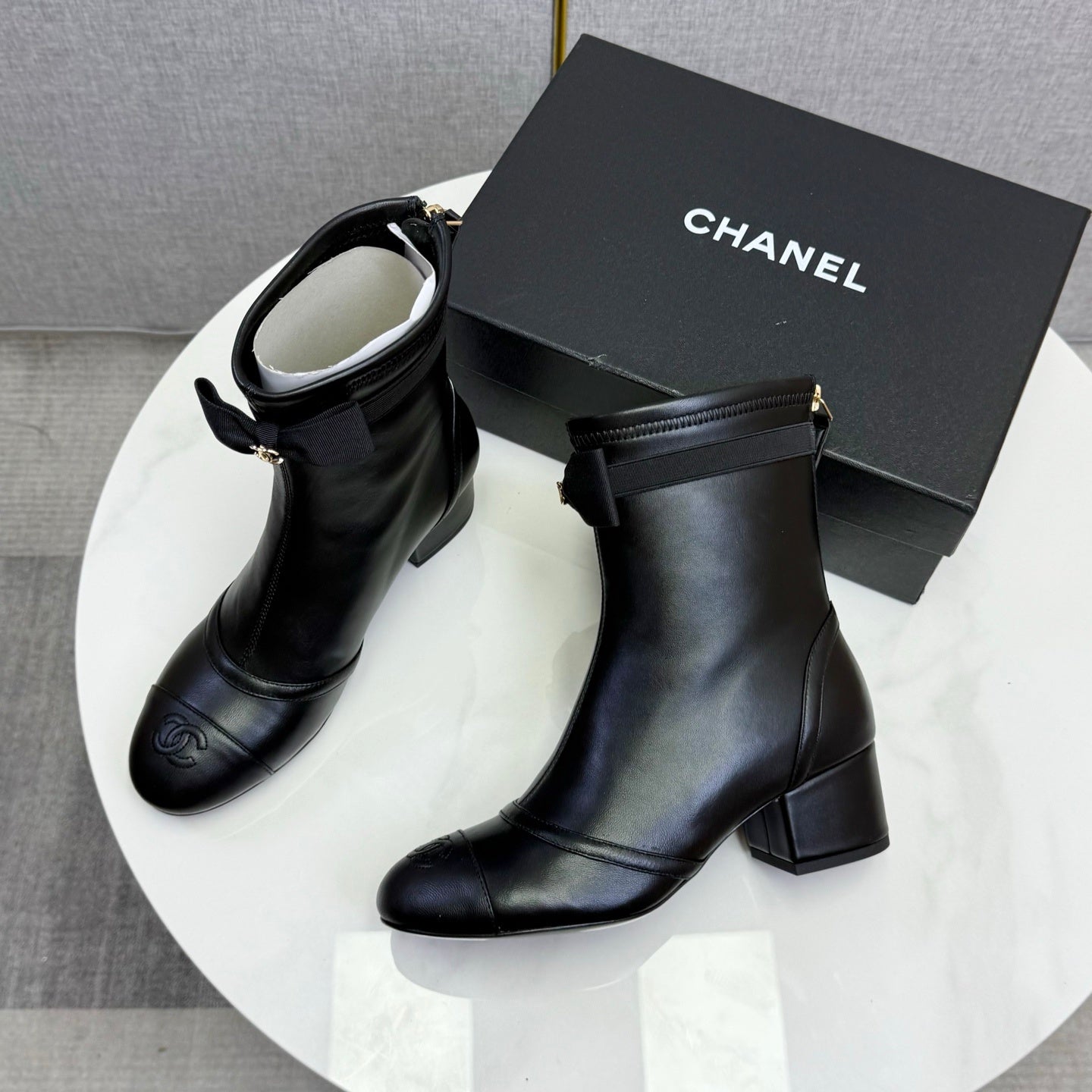 Luxury Celebrity-Favorite Sheepskin Boots