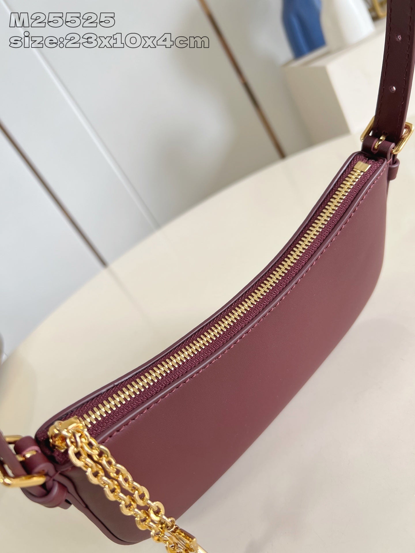 Louis Vuitton Pochette LV Bloom H36 Women’s Small Leather Bag