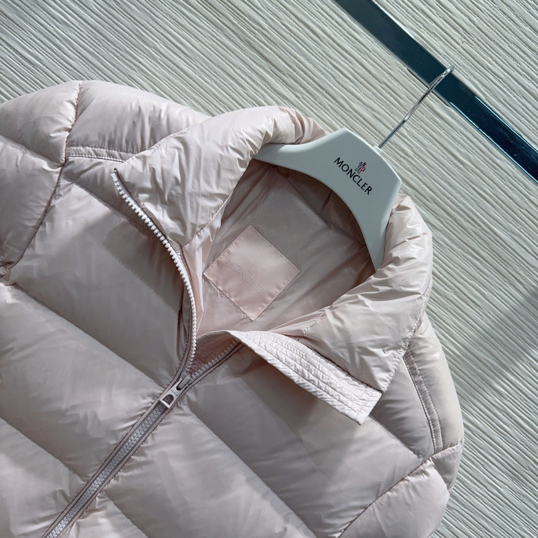 New Down Jacket Casual & Stylish with Classic Logo