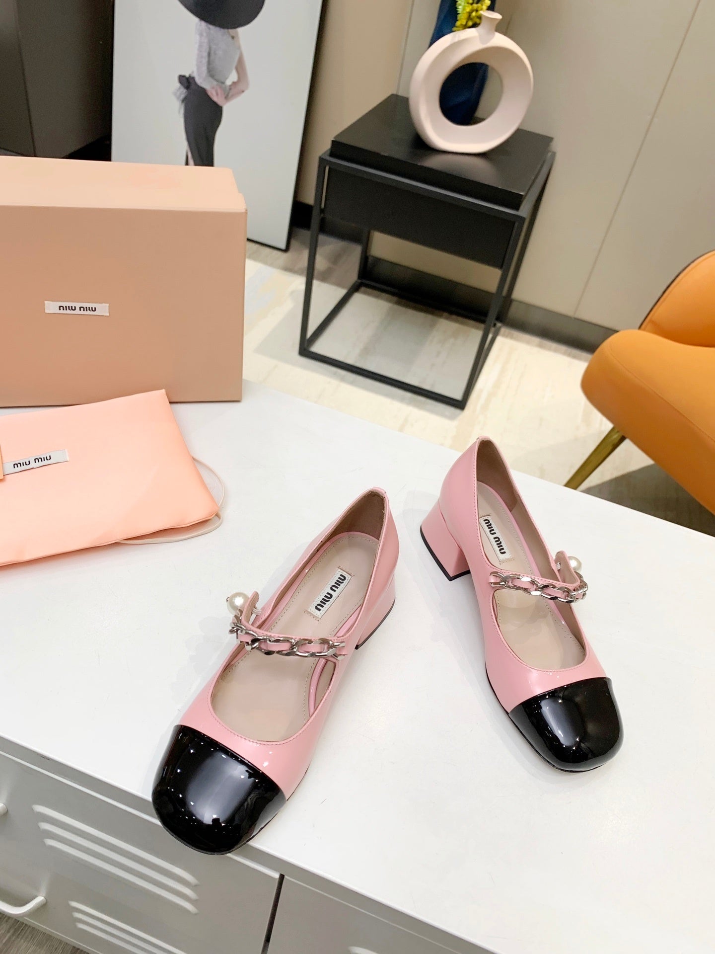 Miu Miu 2021 Square Toe Chunky Heel Shoes