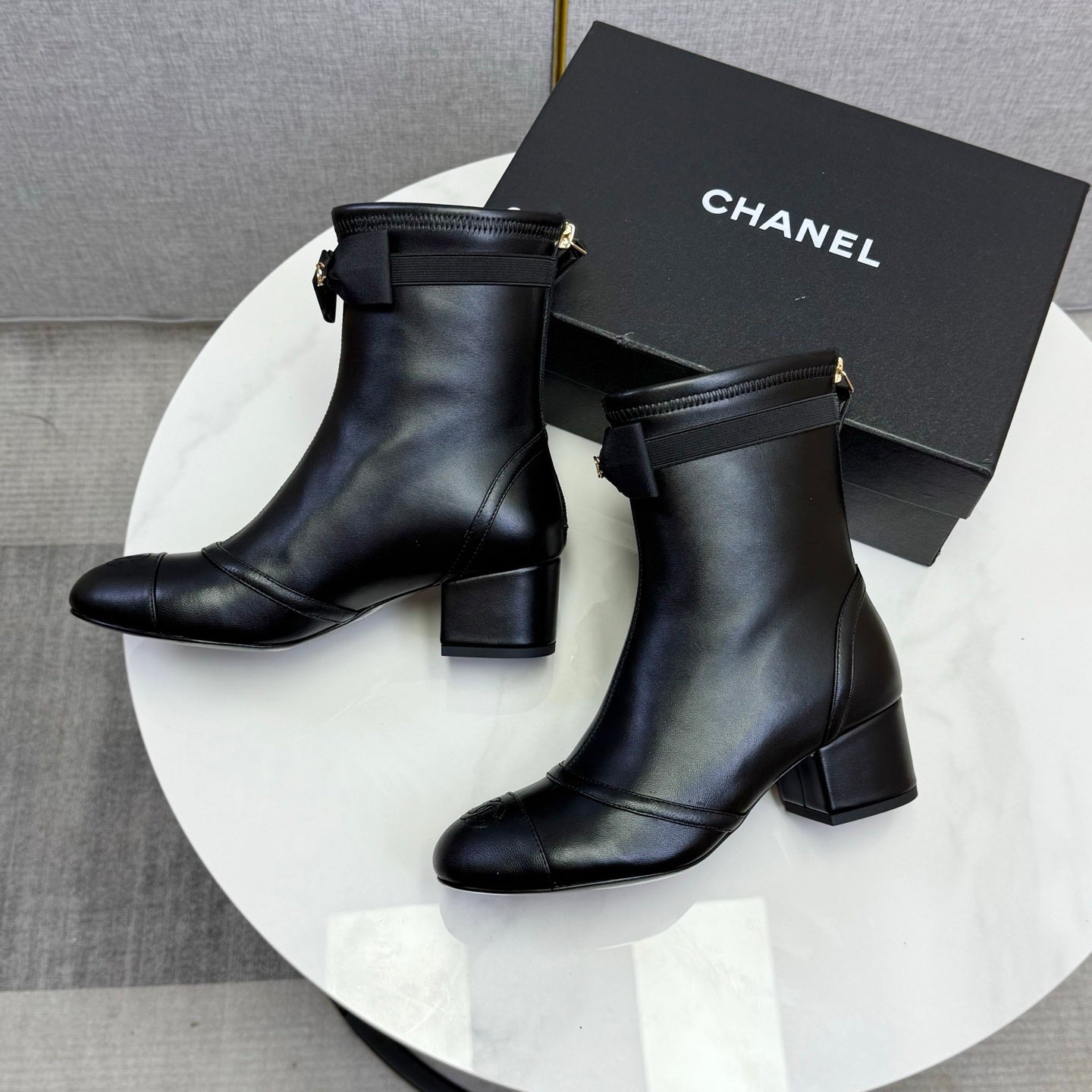 Luxury Celebrity-Favorite Sheepskin Boots