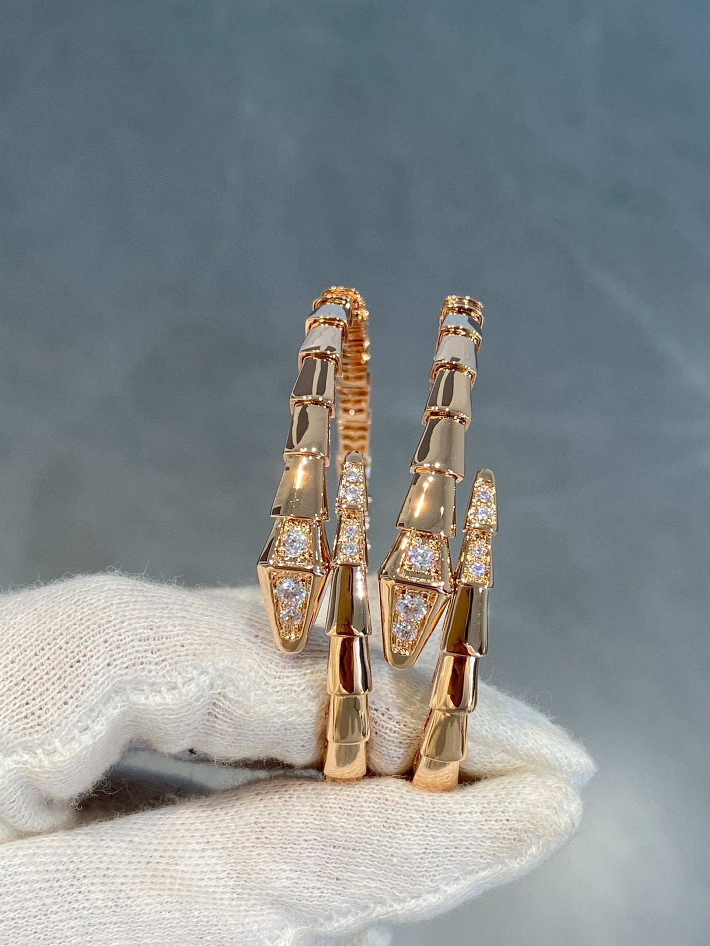 Serpenti Bracelet Diamonds Pink Gold 2