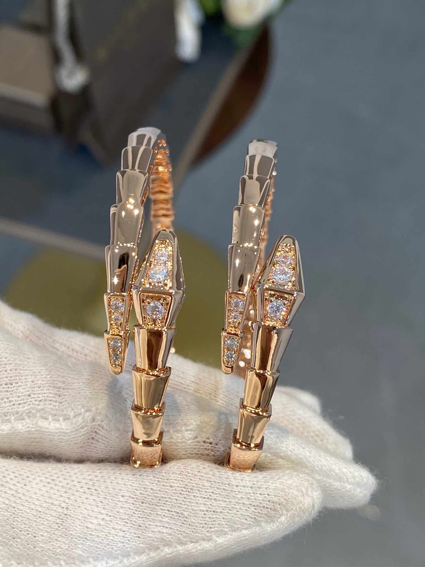 Serpenti Bracelet Diamonds Pink Gold 2