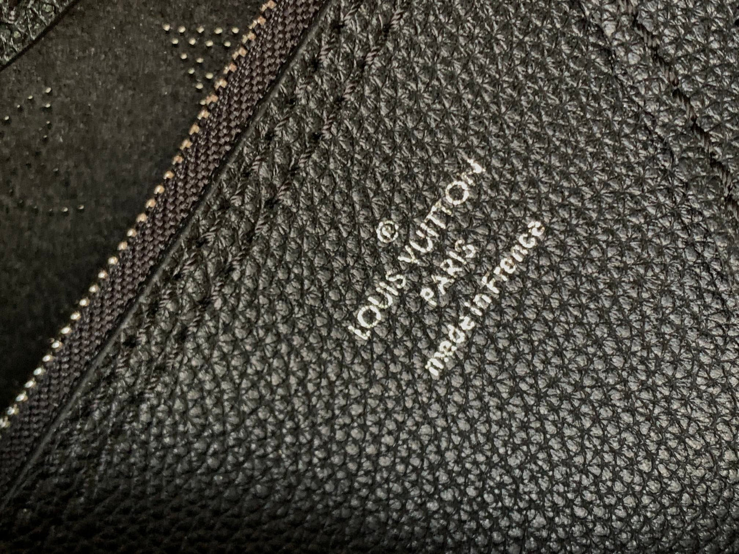 Carmel Hobo 40 Black Mahina