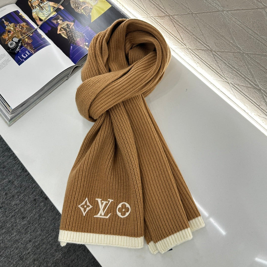 2025 YB Cashmere Scarf Logo & Four-Leaf Clover