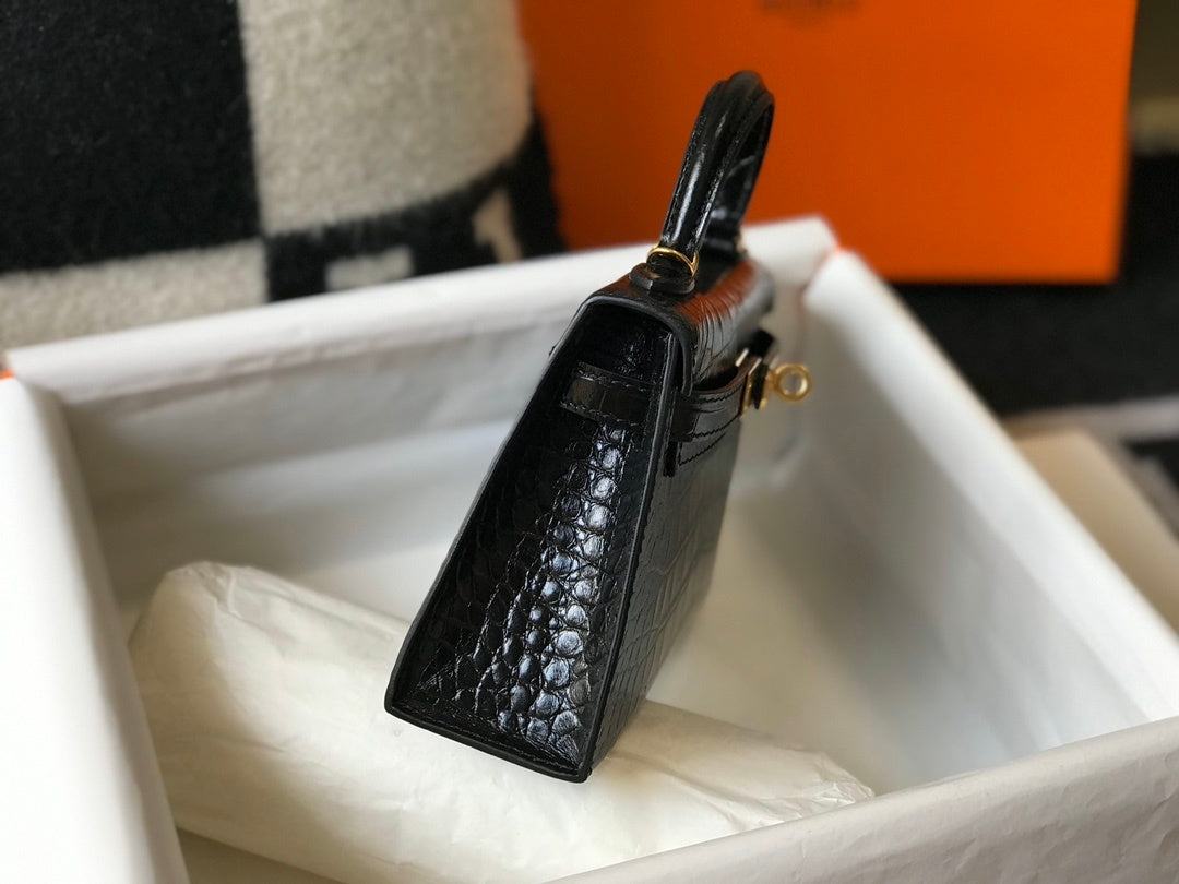 Hermès Kelly Mini 20 Black Shiny Alligator Gold Hardware