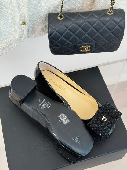 CHANEL 25C Rhinestone Bow Chunky Heel Pumps