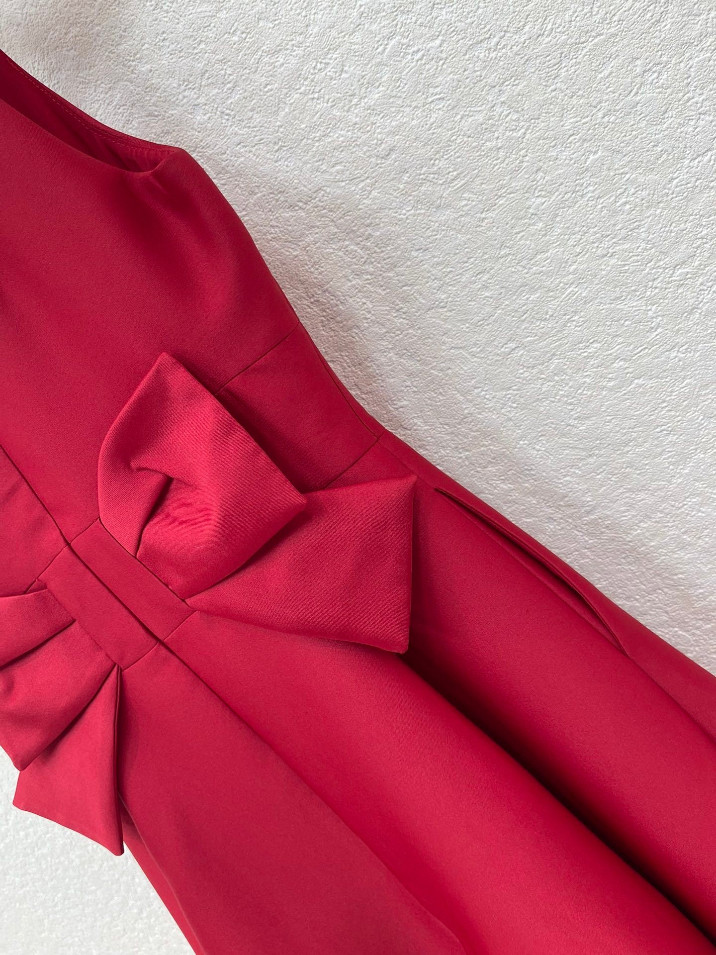 Dior Hepburn-Style Sleeveless Bow-Back Mini Dress