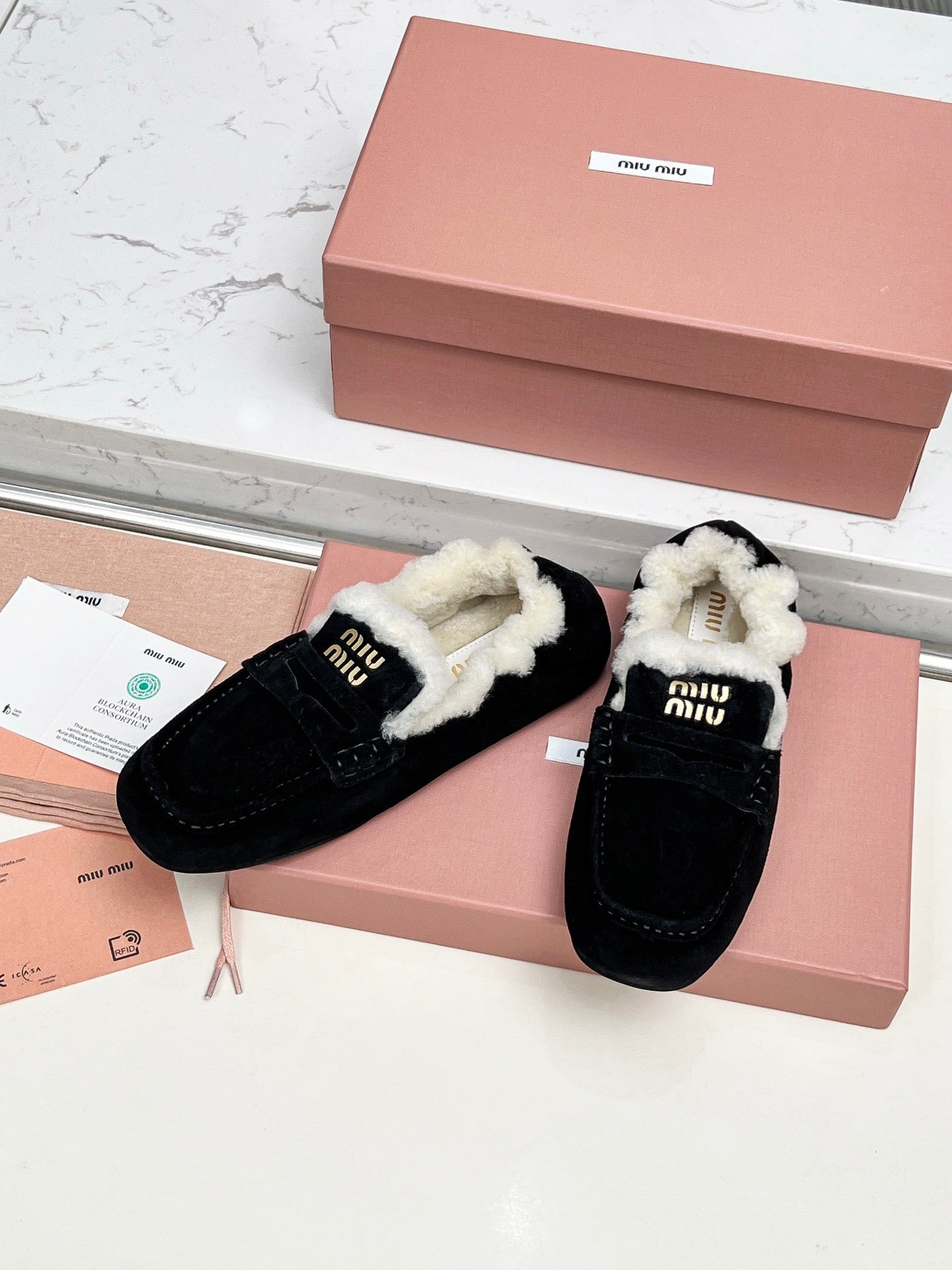 MiuMi Autumn/Winter New Slip-on Loafers