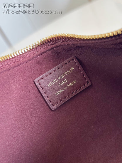 Louis Vuitton Pochette LV Bloom H36 Women’s Small Leather Bag