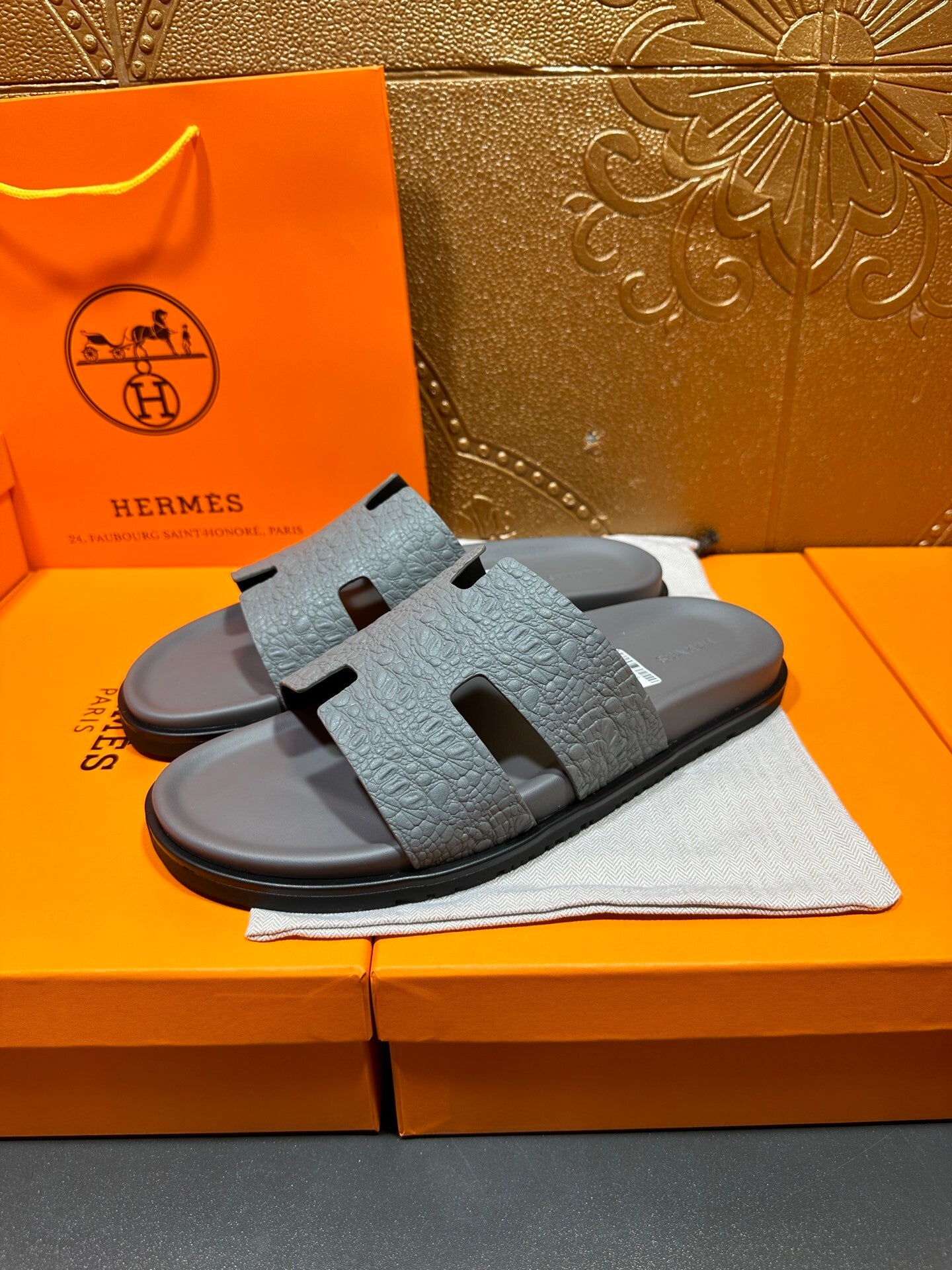 Hermes Oran Leather Slippers