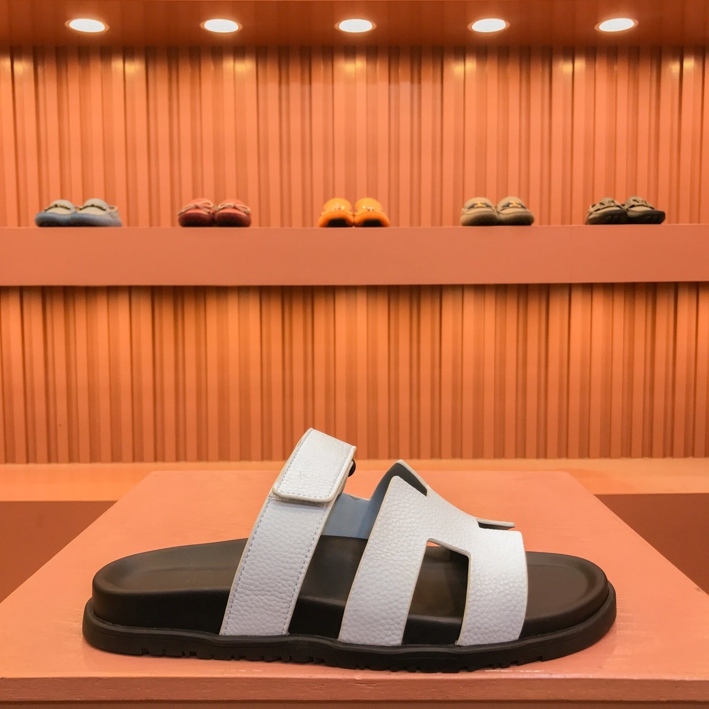 High-Quality Upper W105 H Premium Shoes