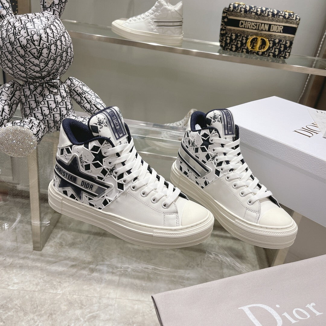 W116 Star Sneakers
