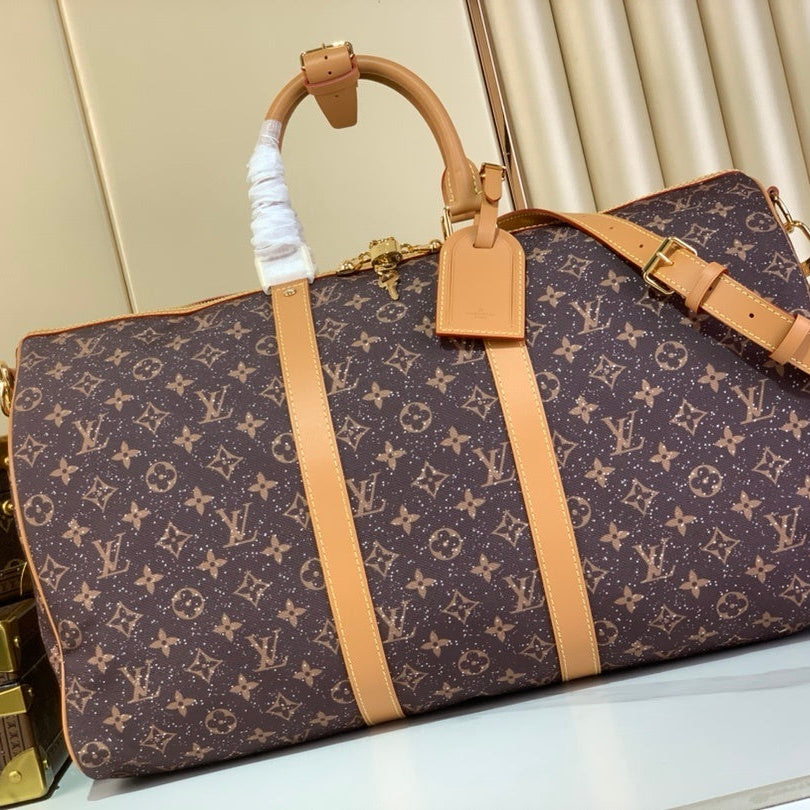 Louis Vuitton Keepall Bandoulière Luxury Travel Bag