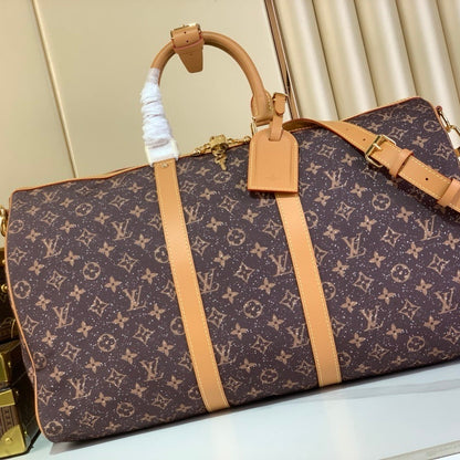 Louis Vuitton Keepall Bandoulière Luxury Travel Bag