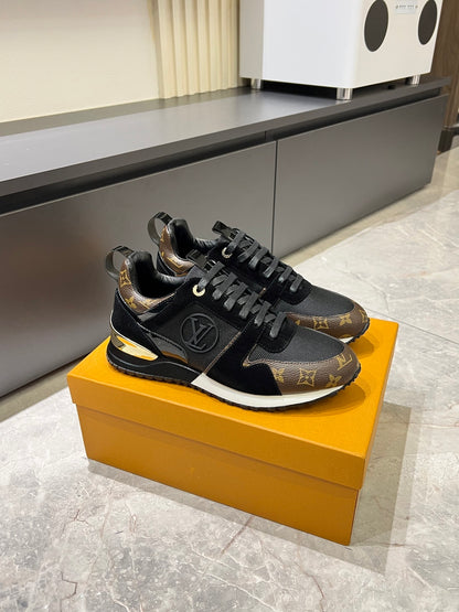 Unisex Boutique-Synchronized Waterproof Shoes