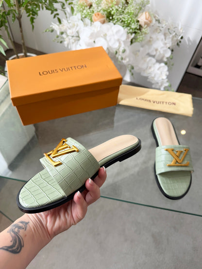 LV G82 Slippers
