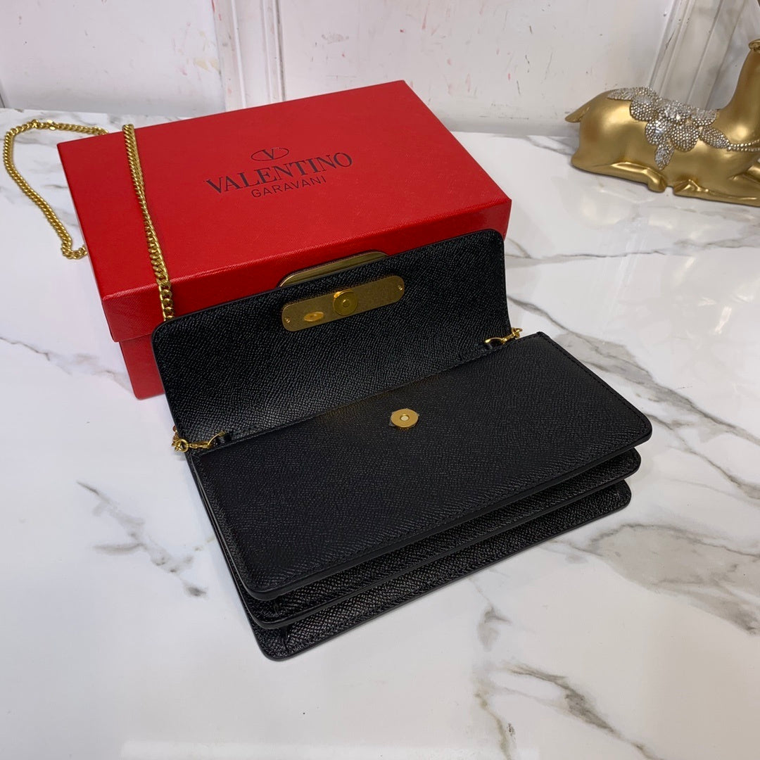 Rodeo Medium Black Leather Handbag for Women