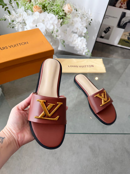 LV G82 Slippers