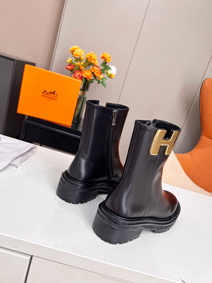 Luxury Hermes Kelly Buckle Boots