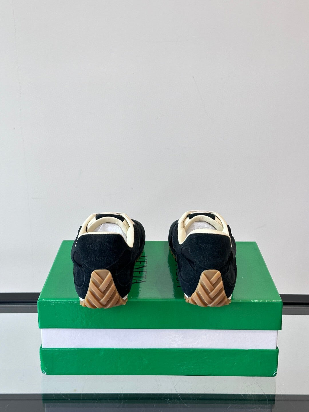 Orbit Couple Casual Sneakers – Millennial Retro Style