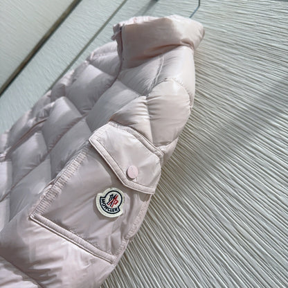 New Down Jacket Casual & Stylish with Classic Logo