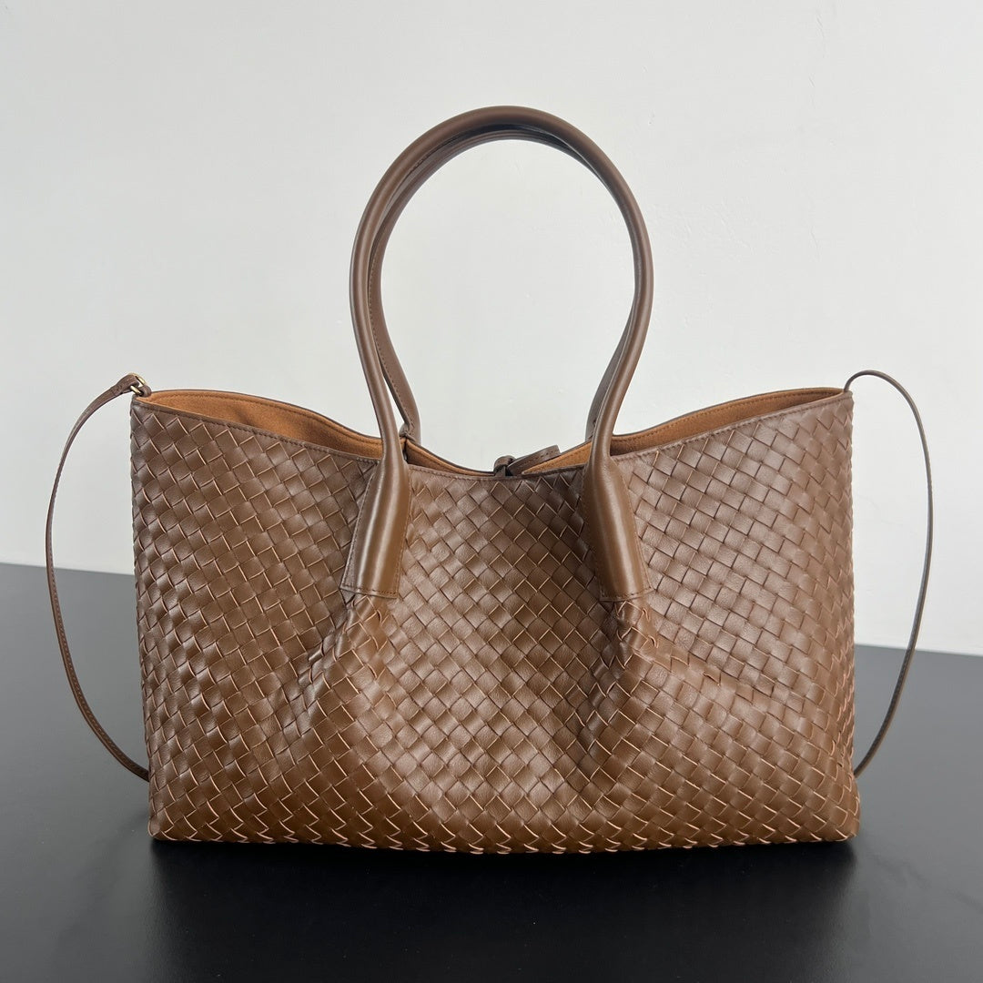 Bottega Veneta Women’s Luxury Designer Tote Bags