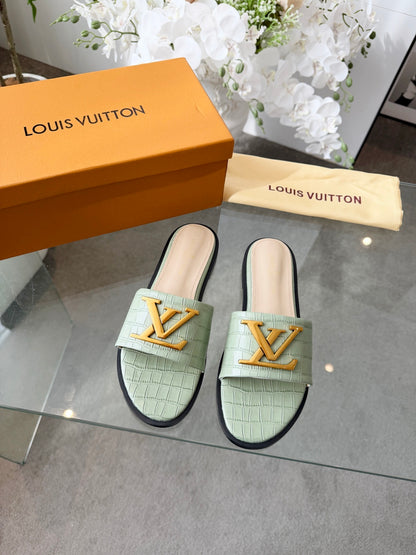 LV G82 Slippers