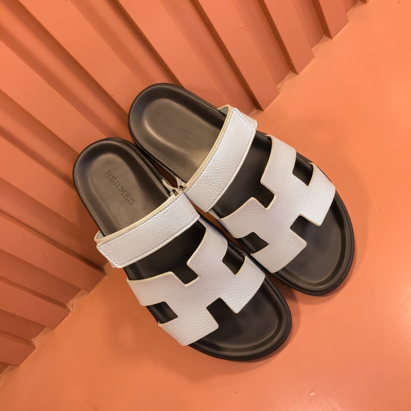 High-Quality Upper W105 H Premium Shoes