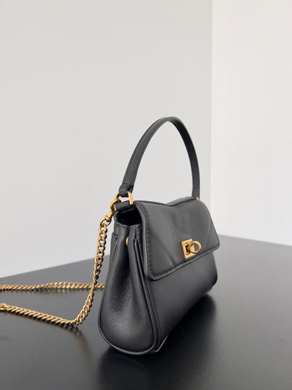 Women’s Unique Design Chain Armpit Shoulder Bag