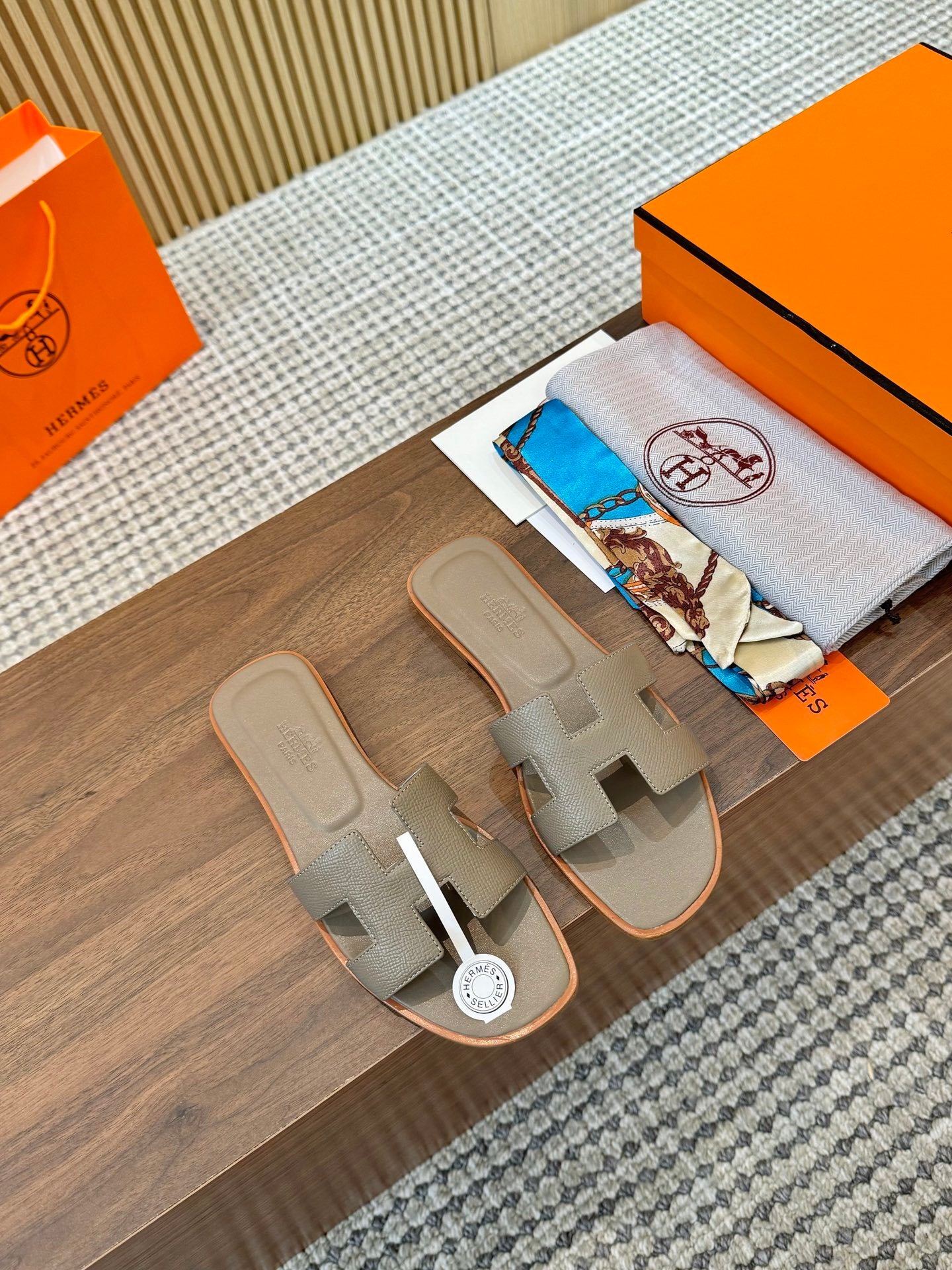 Hermès Full-Coverage Palm Print Slippers