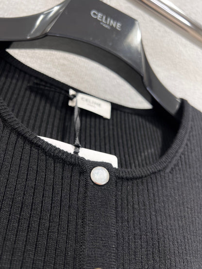 Slim Fit Wool Knit Cardigan Black Crew Neck Cropped