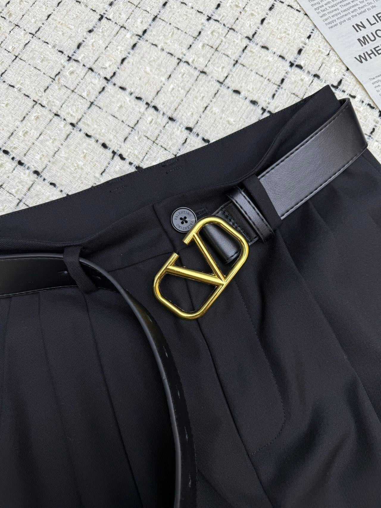 Classic Pleated Wool-Blend Casual Trousers