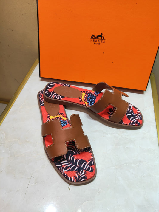 Hermes Women’s Latest H Slippers