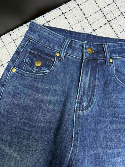Triomphe Logo Straight-Leg Jeans Retro Style & Frayed Pockets