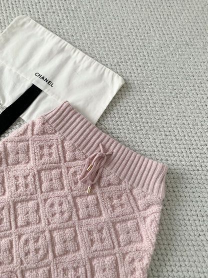 LV Women’s Cashmere Wool Jacquard Terry Sweater Set