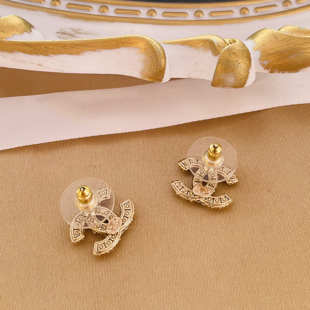 Double C Mop Gold Stud Earrings