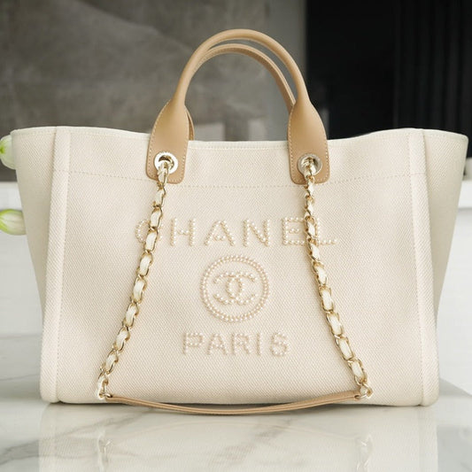 CC Large Tote 39 Light Beige Canvas Pearl Logo