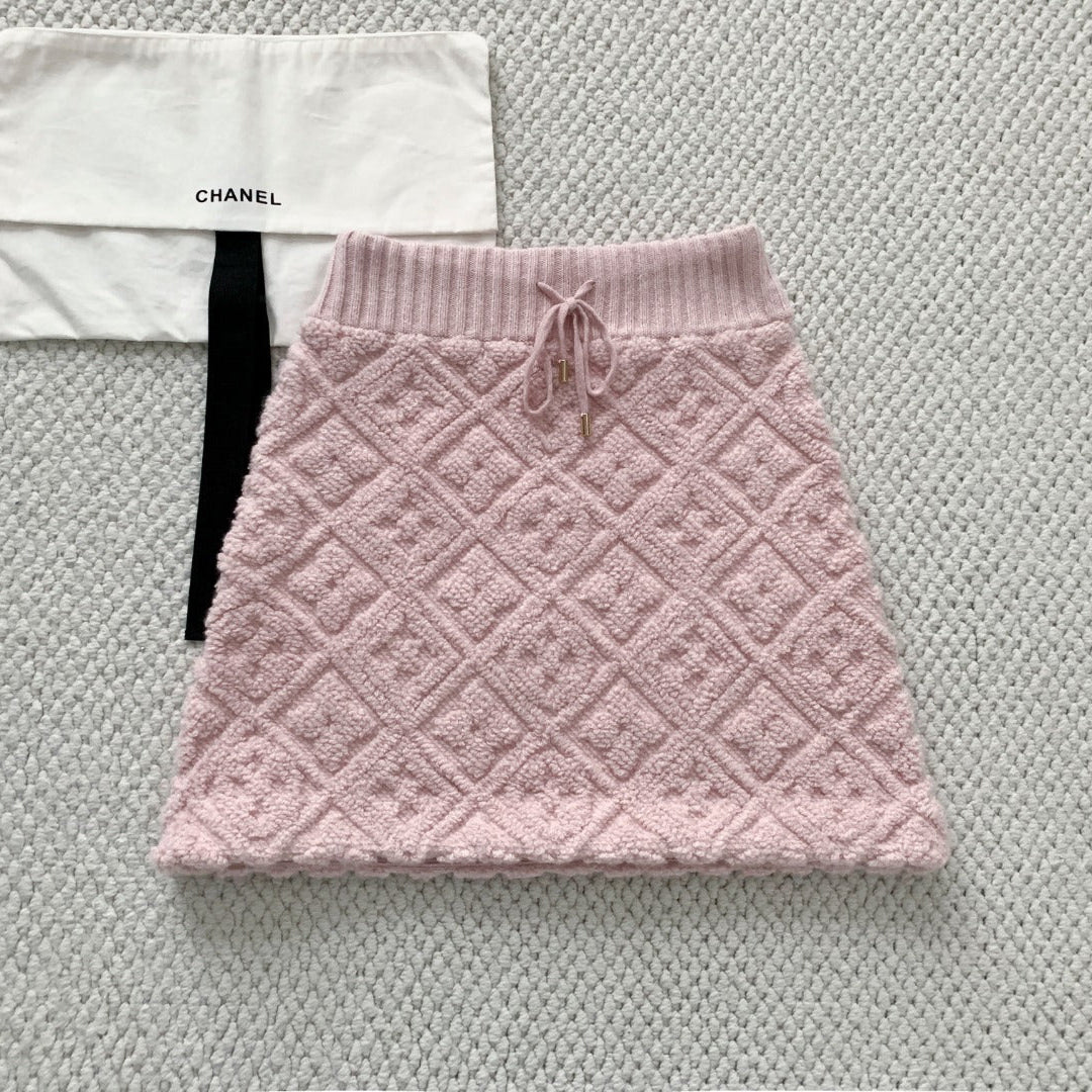 LV Women’s Cashmere Wool Jacquard Terry Sweater Set