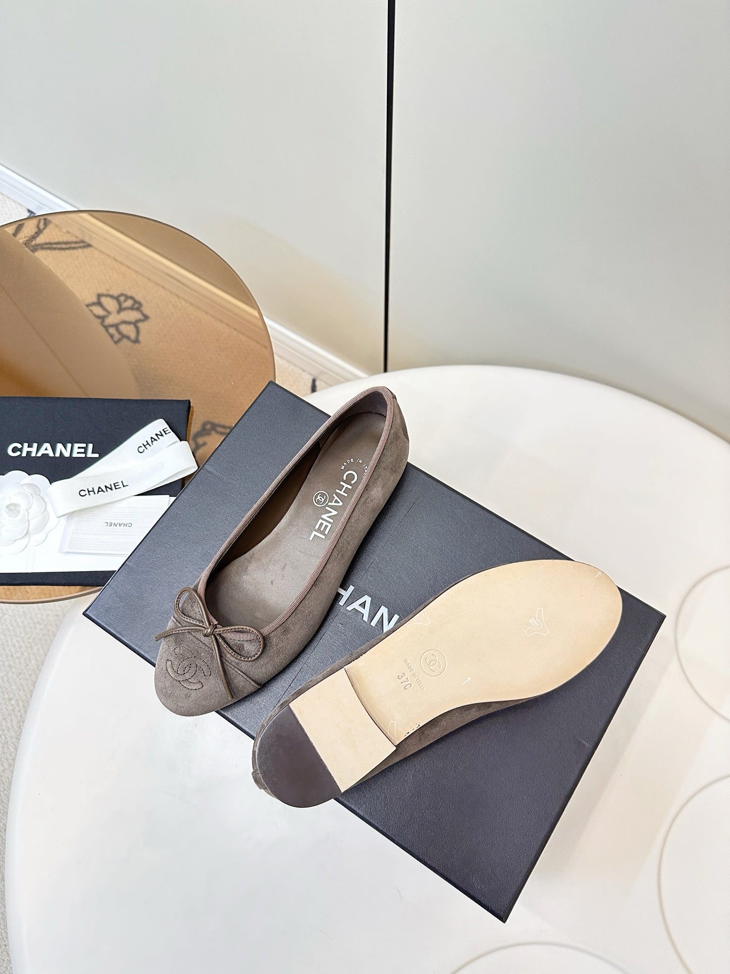 Chanel 25 Ballet Flat Grey-taupe Suede 469253