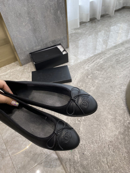 Ballet Flats Black Grained Calfskin