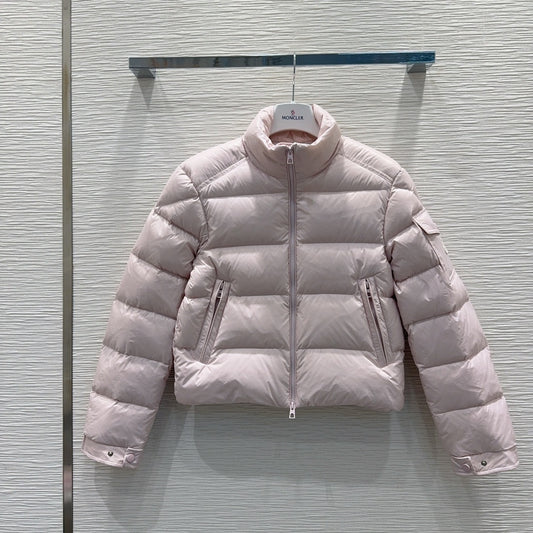 New Down Jacket Casual & Stylish with Classic Logo